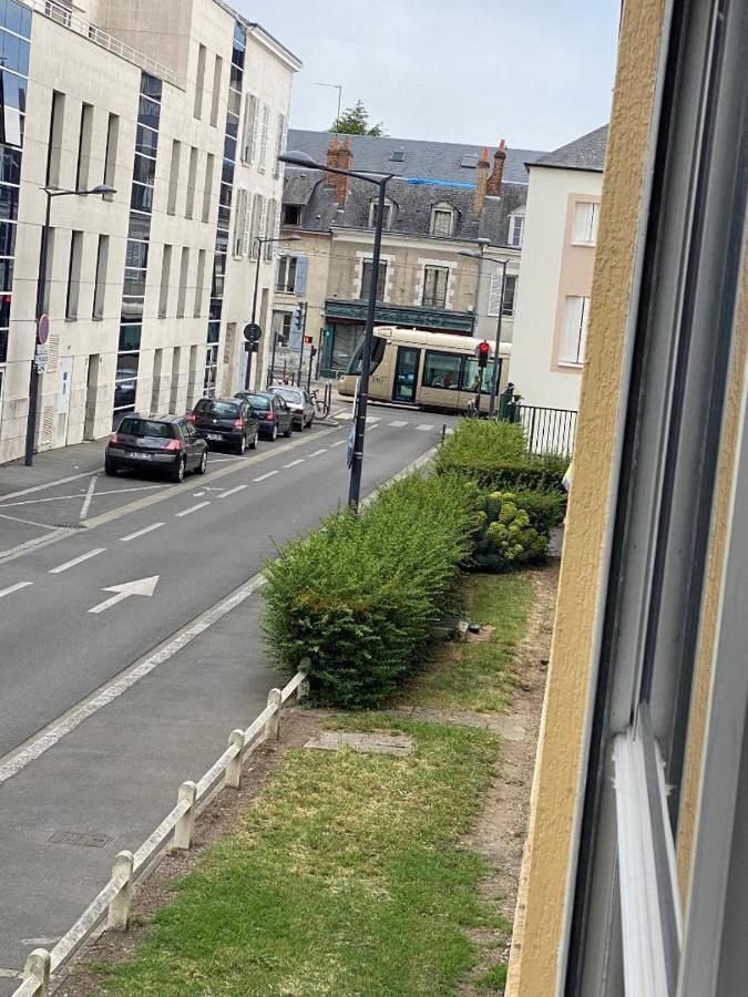 Apartamento Studio&Parking privé Centre Orléans tram au pied Exterior foto