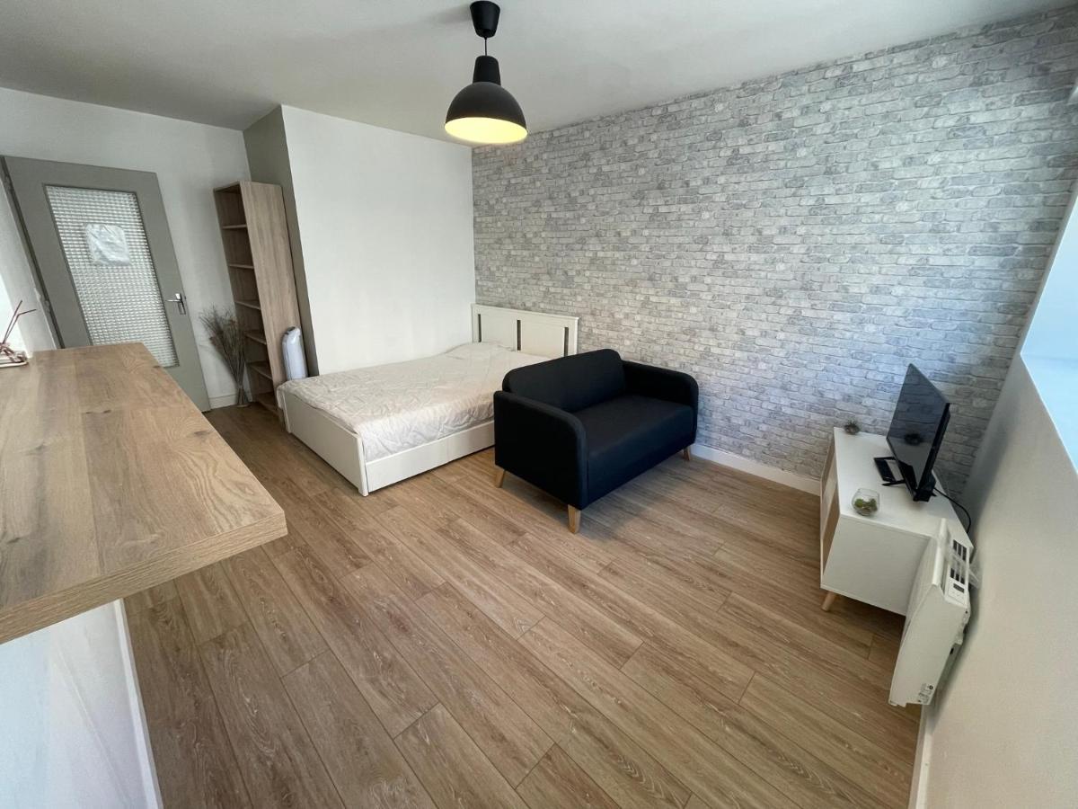 Apartamento Studio&Parking privé Centre Orléans tram au pied Exterior foto